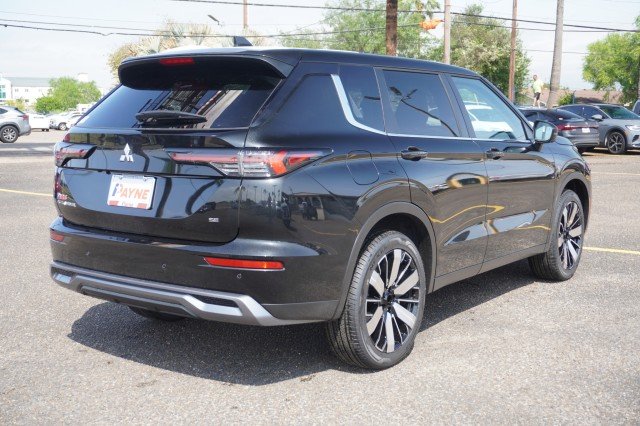2025 Mitsubishi Outlander SE - Photo 7