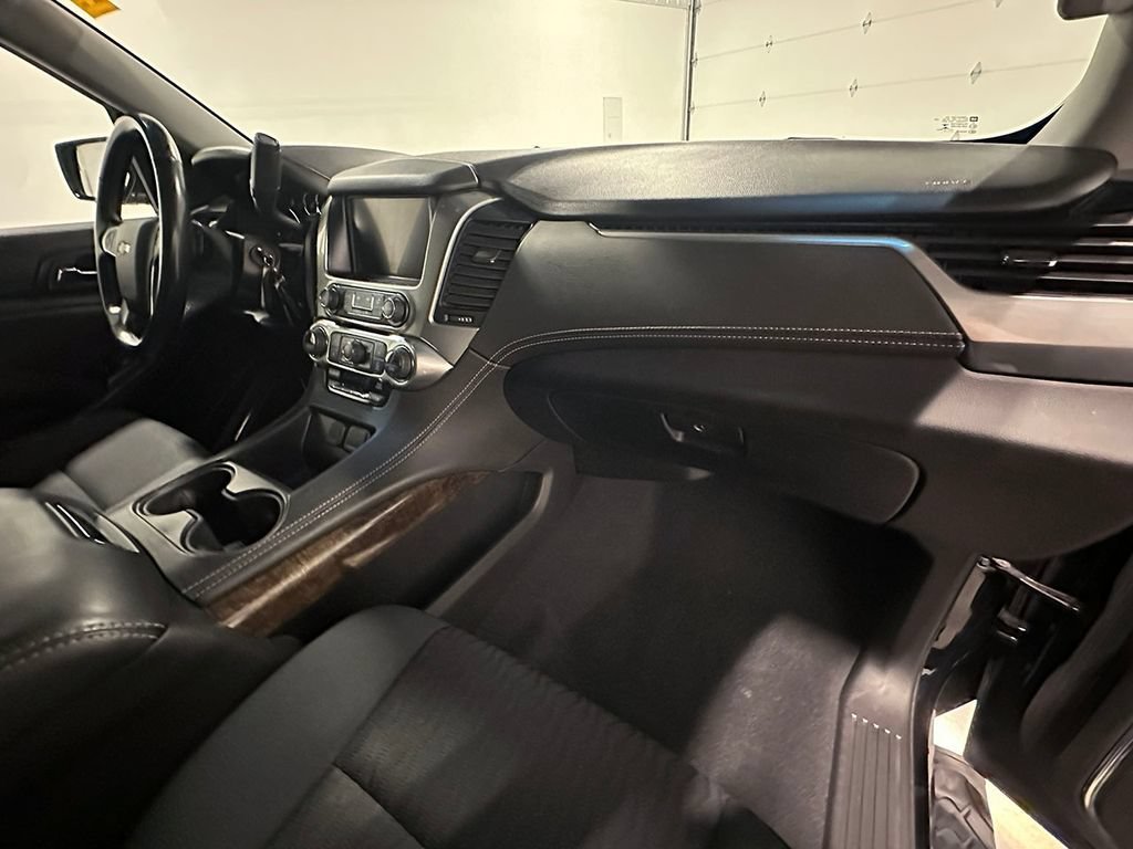 Used 2019 BLACK Chevrolet LS image 27