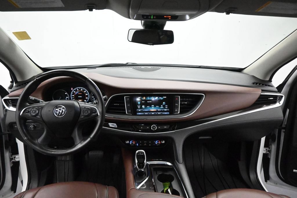 Used 2019 Includes Satin Nickel lower exterior accent color.) Buick Avenir image 22