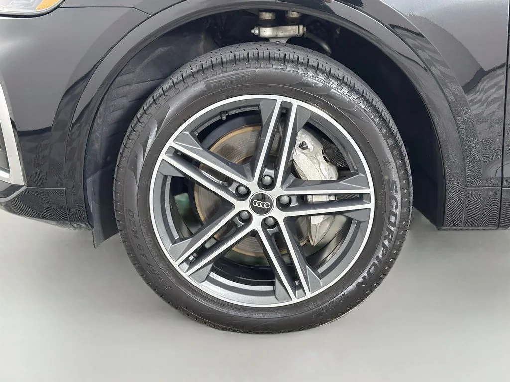 Used 2023 Black Audi 55 Premium image 33