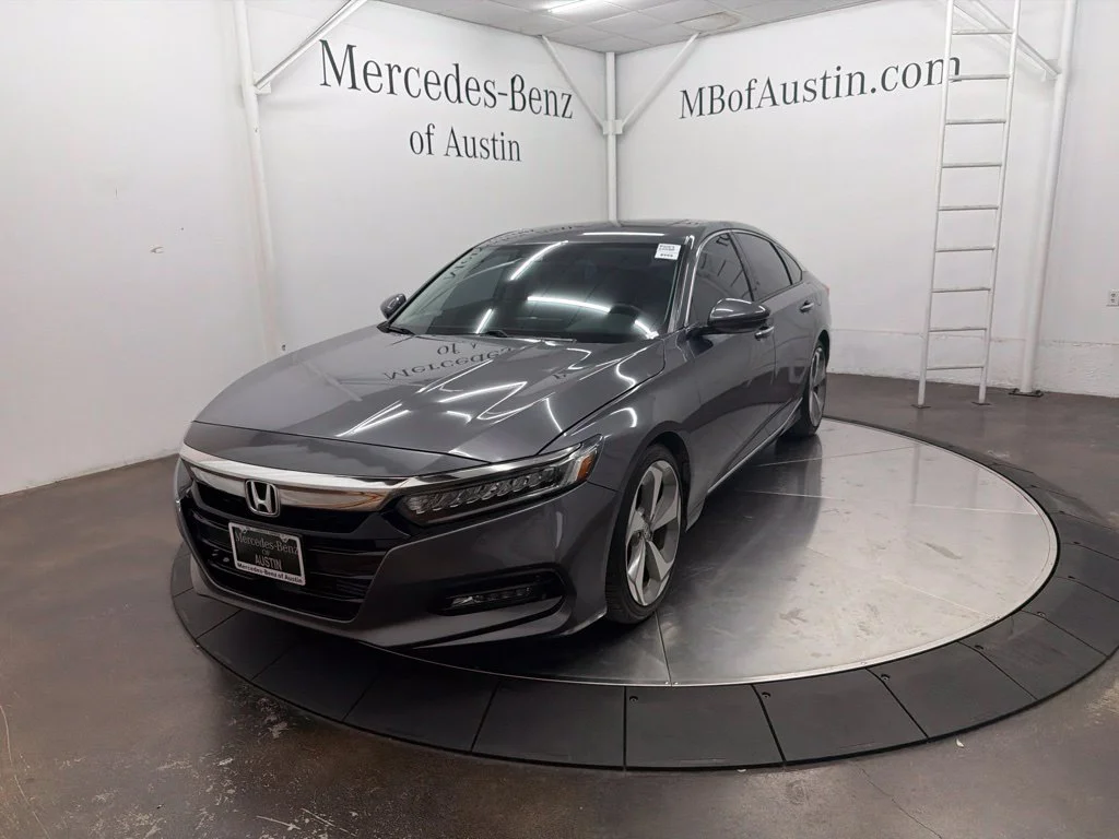 Used 2018 Gray Honda Touring image 3