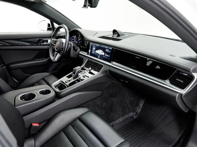 Used 2019  Porsche 4 image 24