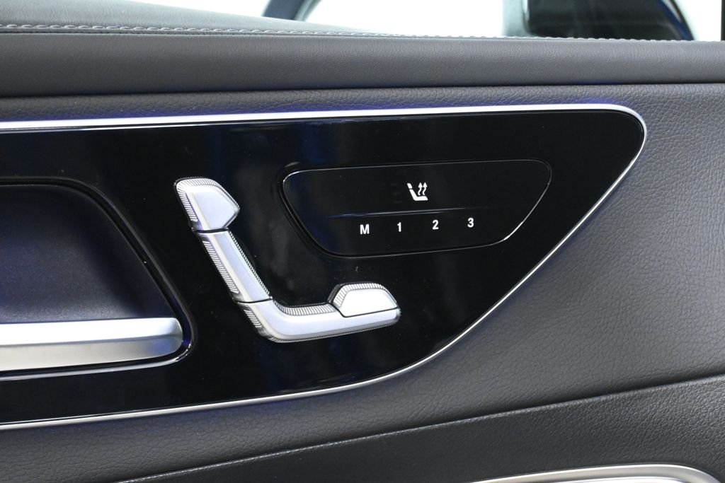 Used 2026 Starling Blue Metallic Mercedes-Benz GLC 300 image 24