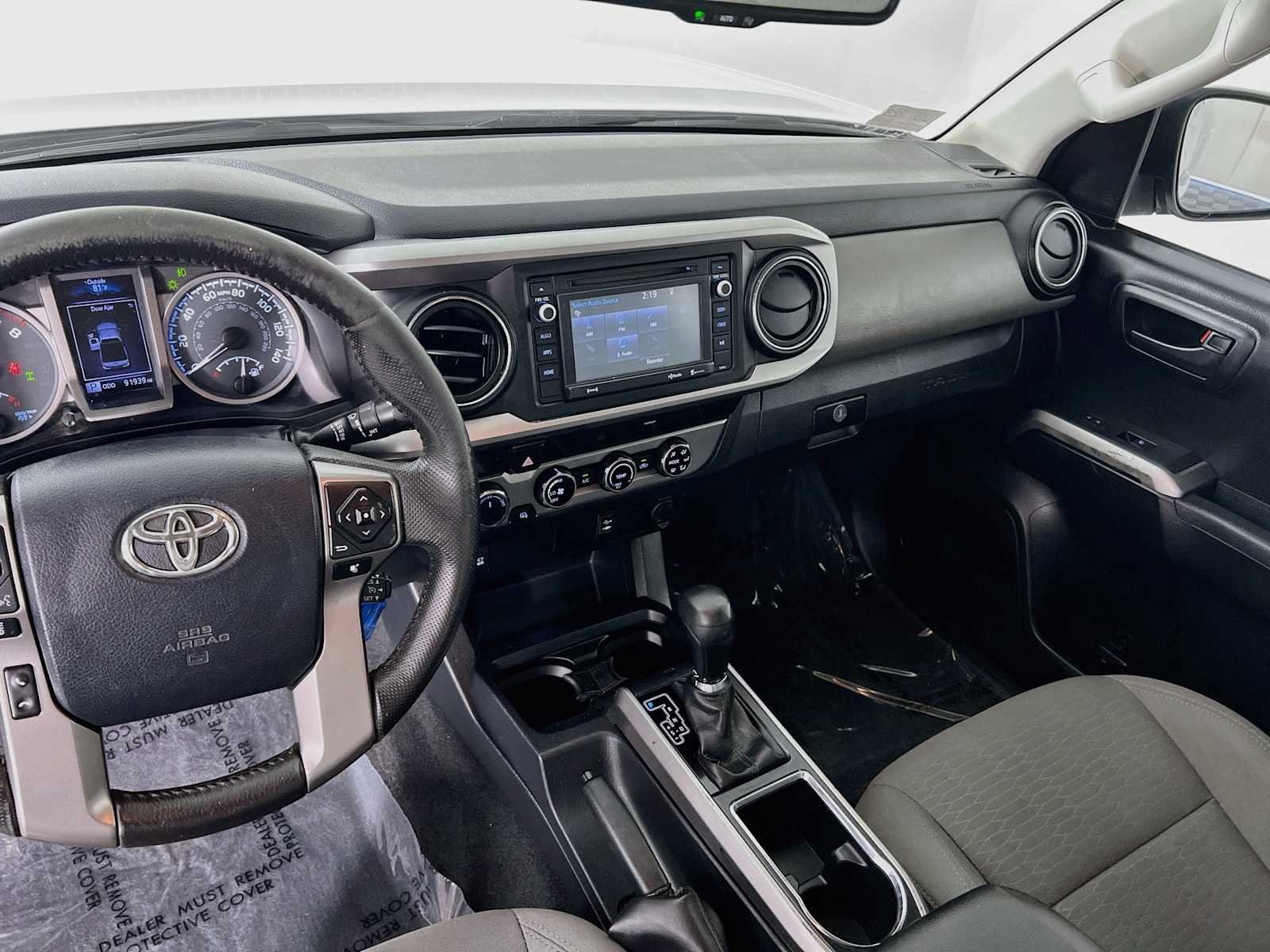 Used 2017 Super White Toyota SR5 image 23