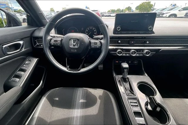 Used 2025 Meteorite Gray Metallic Honda Sport image 8