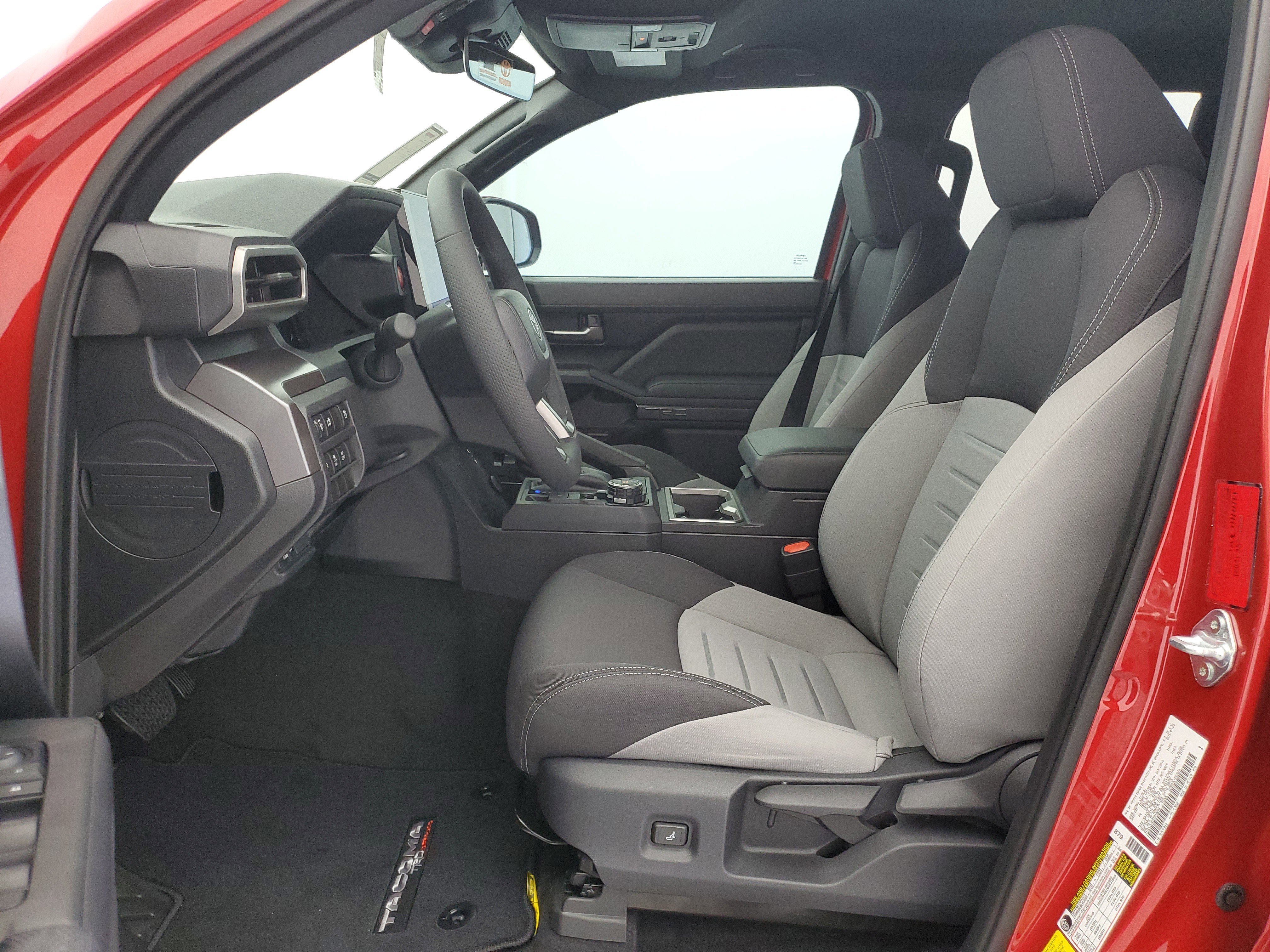 2025 Toyota Tacoma TRD Off Road - Photo 19