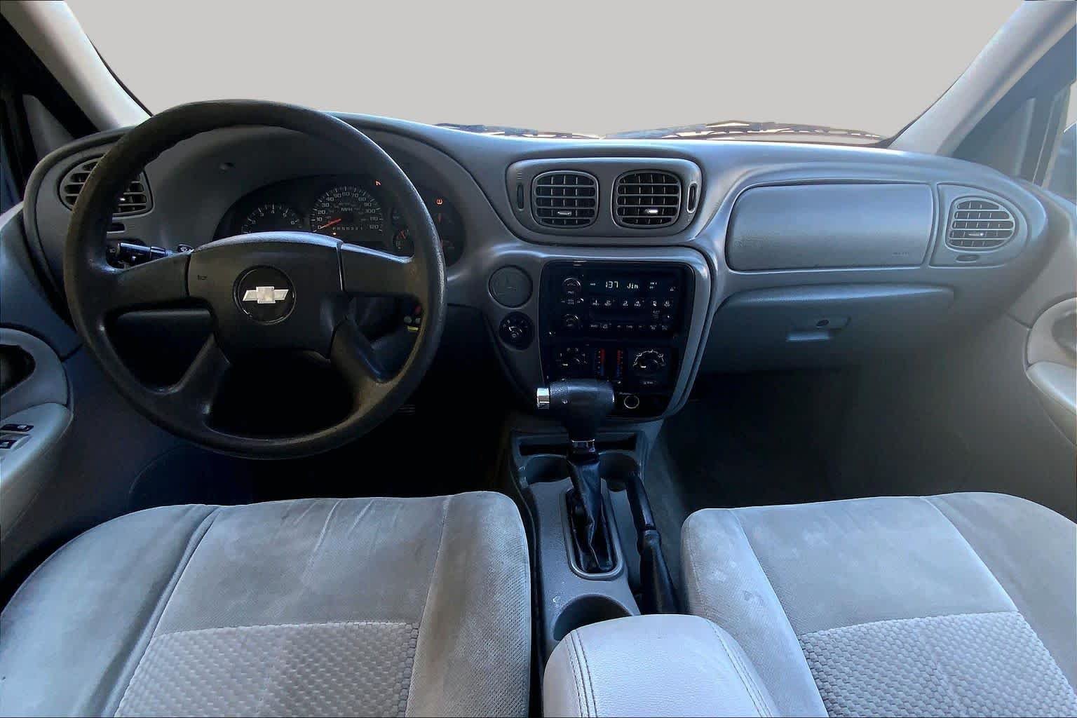 Used 2008 Black Chevrolet LT w/1LT image 15