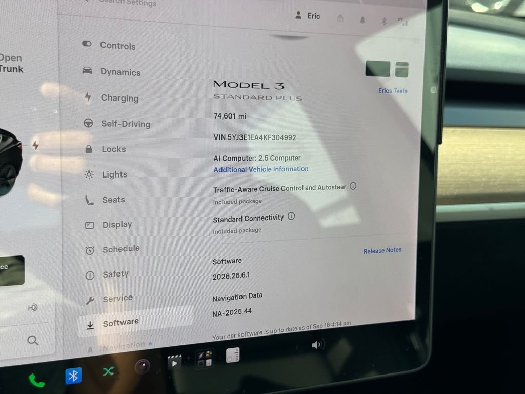 Used 2019 Black Tesla Standard Range Plus image 25