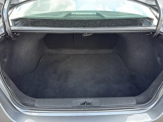 Used 2024 Gray Nissan SV image 39