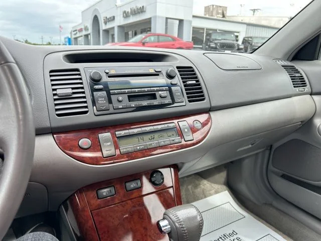 Used 2005 Phantom Gray Pearl Toyota XLE image 39