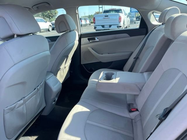 Used 2017 Gray Hyundai Base image 12