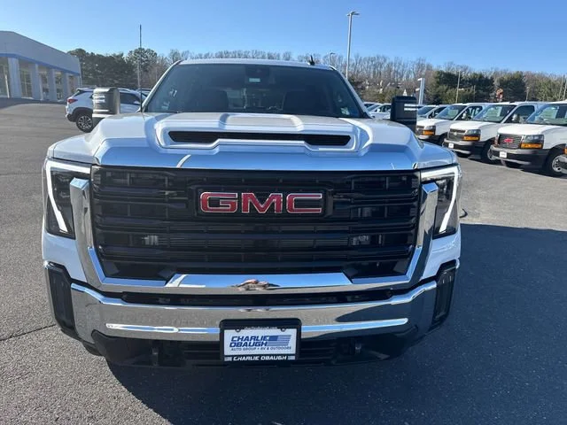 2026 GMC Sierra 3500 Chassis Cab Pro - Photo 8
