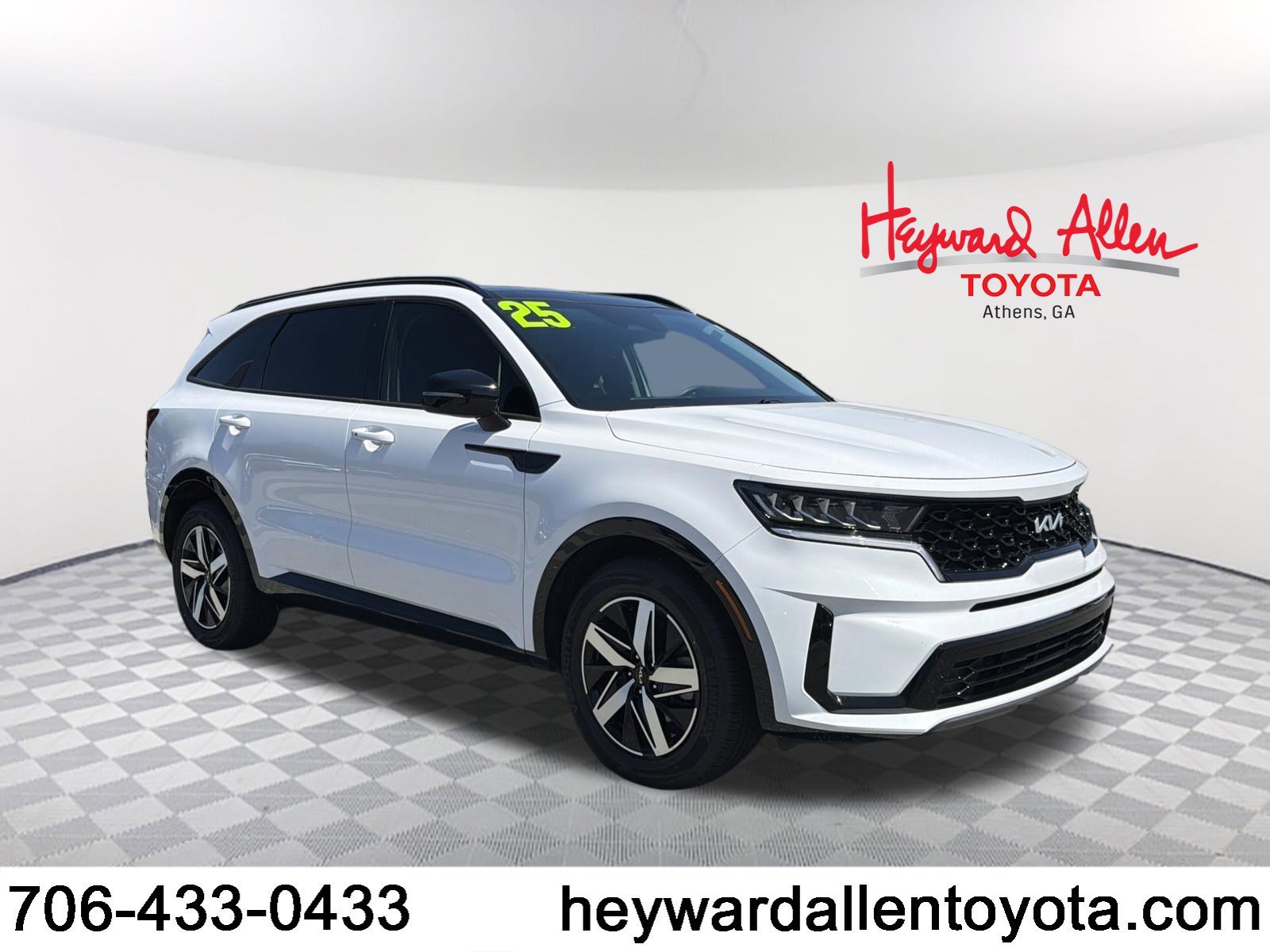 2023 Kia Sorento S AT's photo