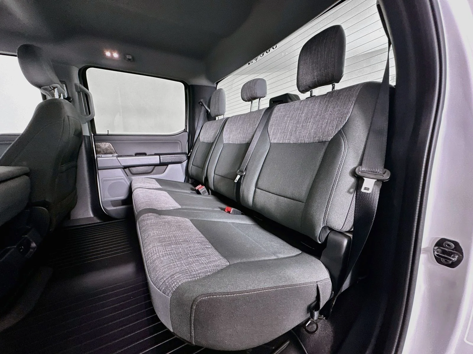Used 2023 White Ford XLT image 24