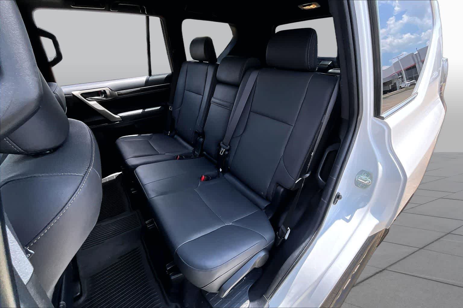 Used 2020 Starfire Pearl Lexus Premium image 20