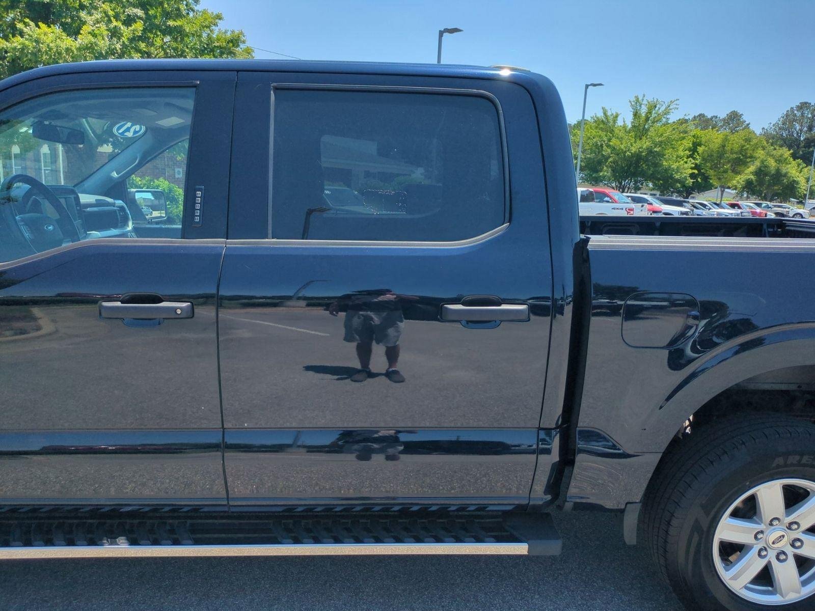Used 2021 Antimatter Blue Ford XLT image 30