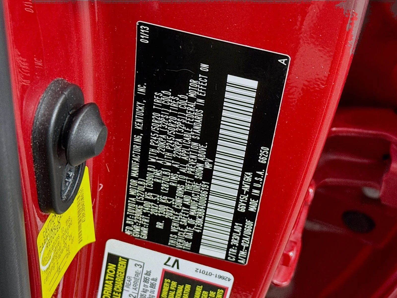 Used 2013 Red Toyota Limited image 27