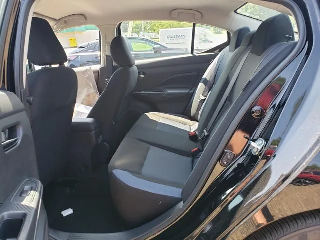 2025 Nissan Versa Sedan SV - Photo 13