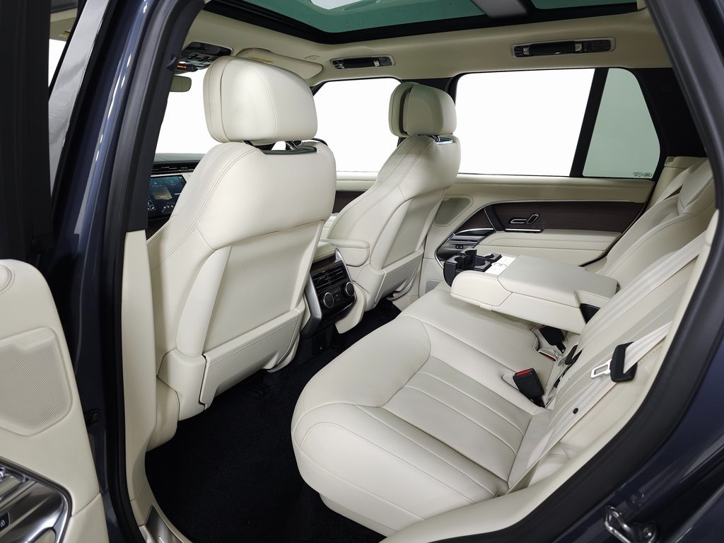 2025 LAND ROVER RANGE ROVER - Image 36