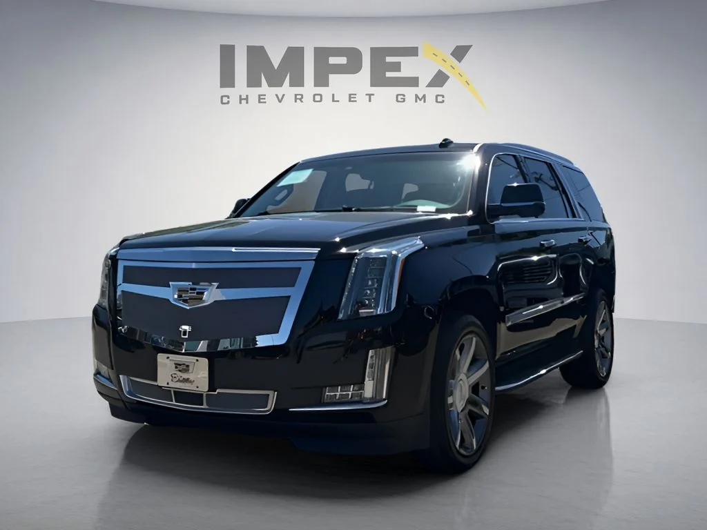 Used 2018  Cadillac Premium Luxury image 1