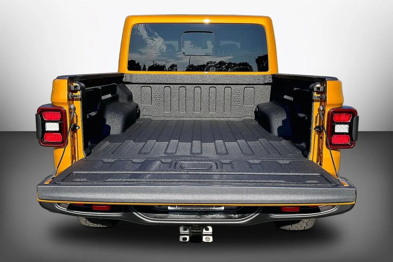 New 2026 Goldilocks (DISC) Jeep Rubicon image 21