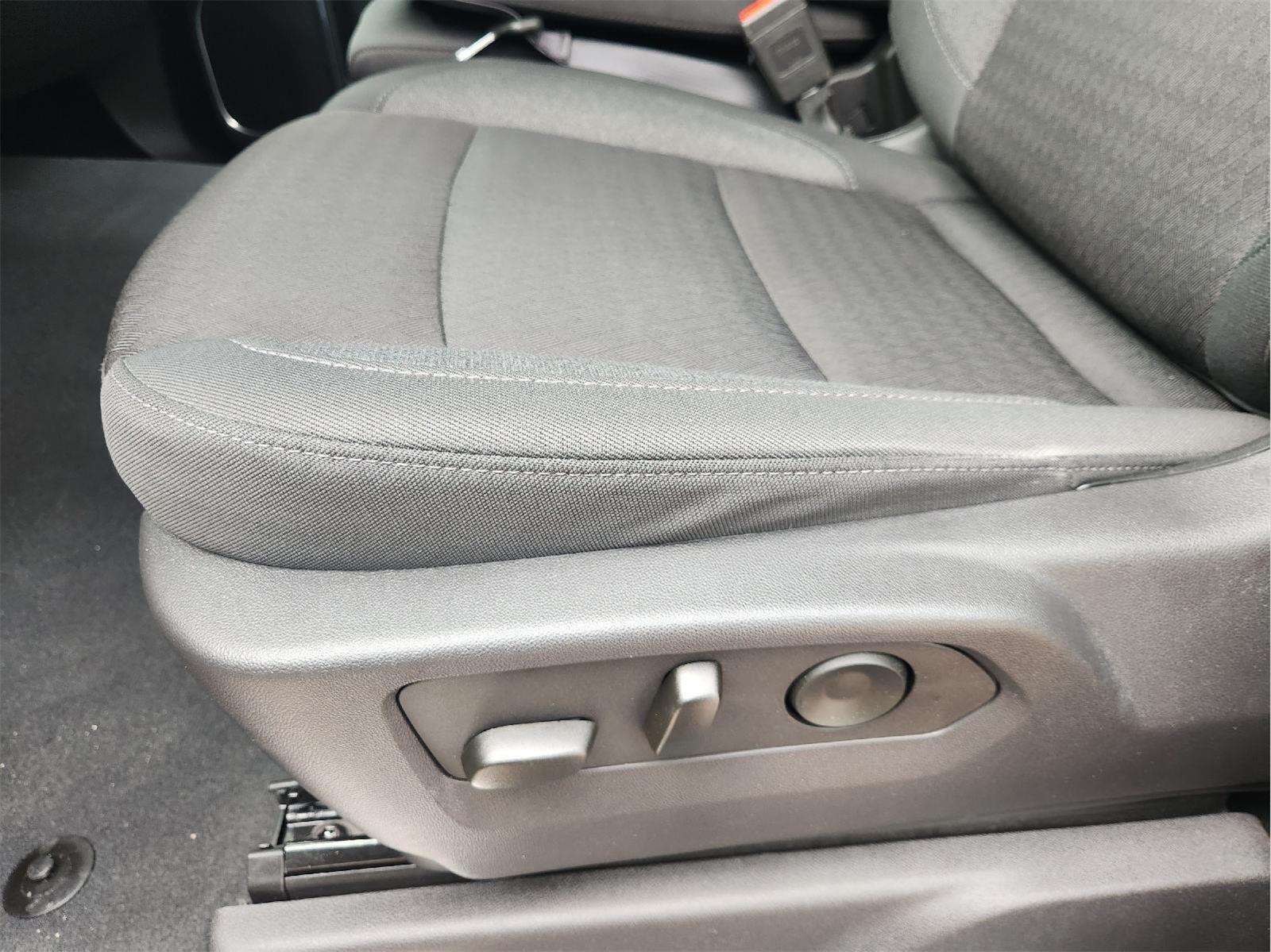 2024 Chevrolet Silverado 1500 photo 24 of 33