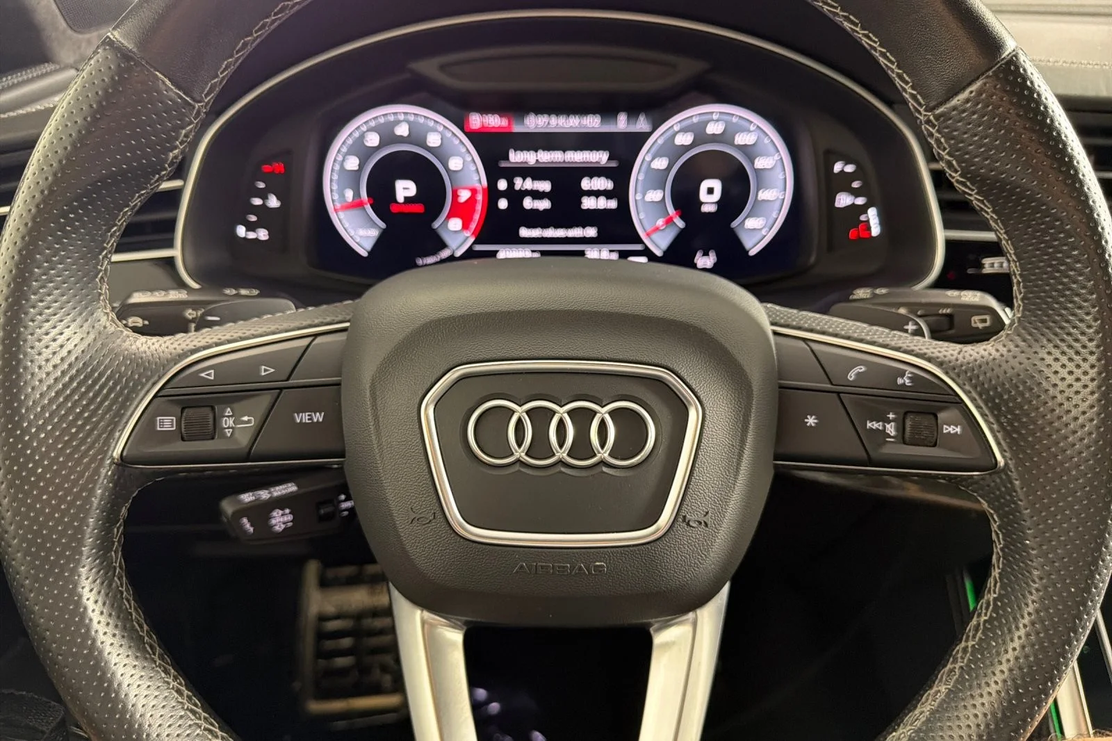 Used 2022 Mythos Black Metallic Audi Prestige 4.0 TFSI quattro image 23