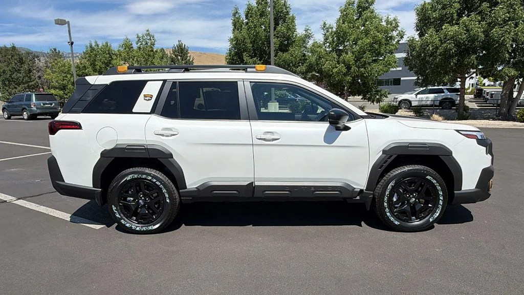 New 2026 CRYSTAL WHITE PEARL Subaru Wilderness image 2