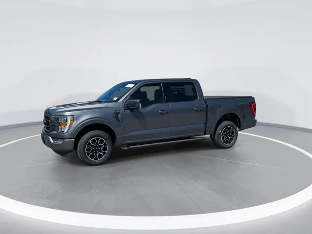 Used 2022 Gray Ford XLT image 4