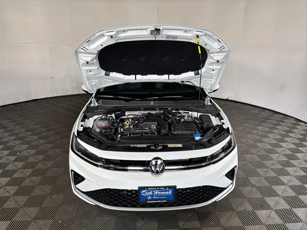 New 2027 Opal White Pearl Volkswagen 1.5T SE image 22