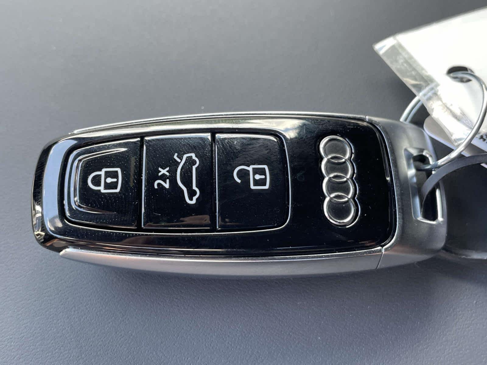 New 2026 0E0E/Black Audi Premium Plus image 4