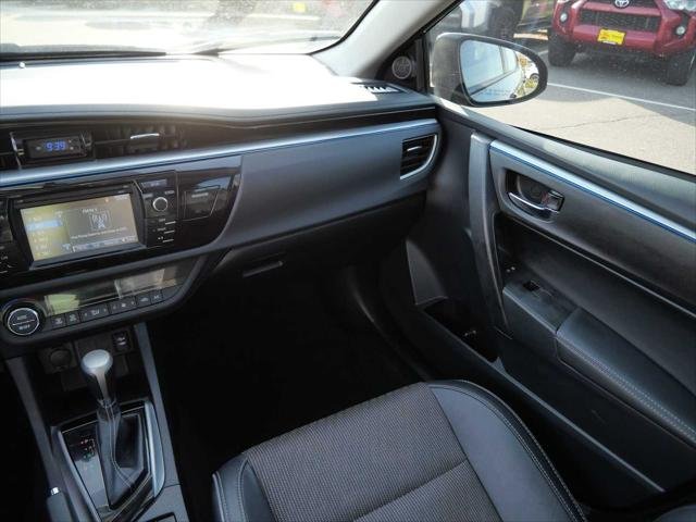 Certified Used 2016 BLACK SAND PEARL Toyota  image 11