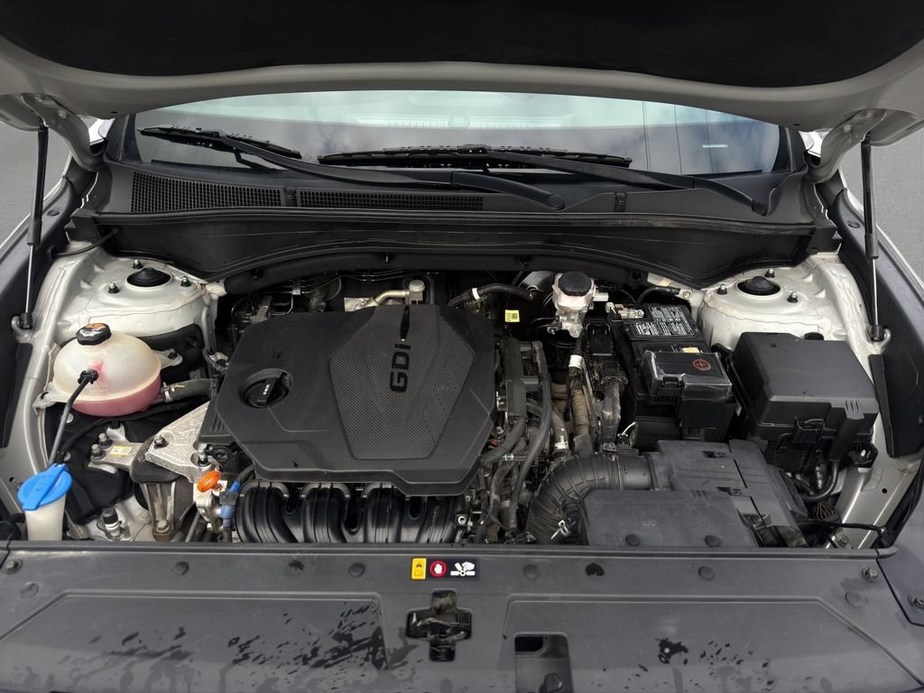 Used 2022 Silver Hyundai SEL image 21