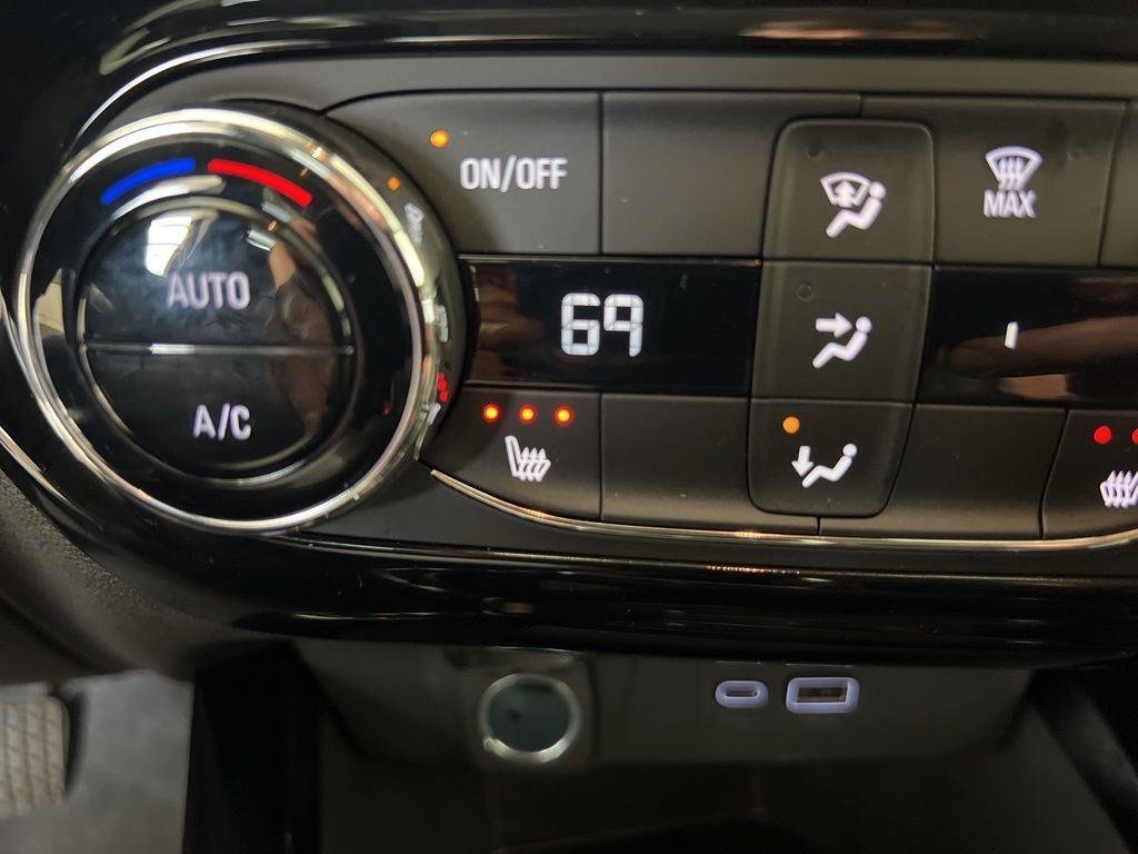 Used 2025 Crimson Chevrolet LT image 15
