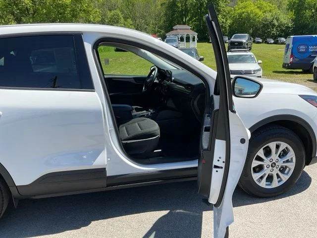 Used 2025 Oxford White Ford Active image 38