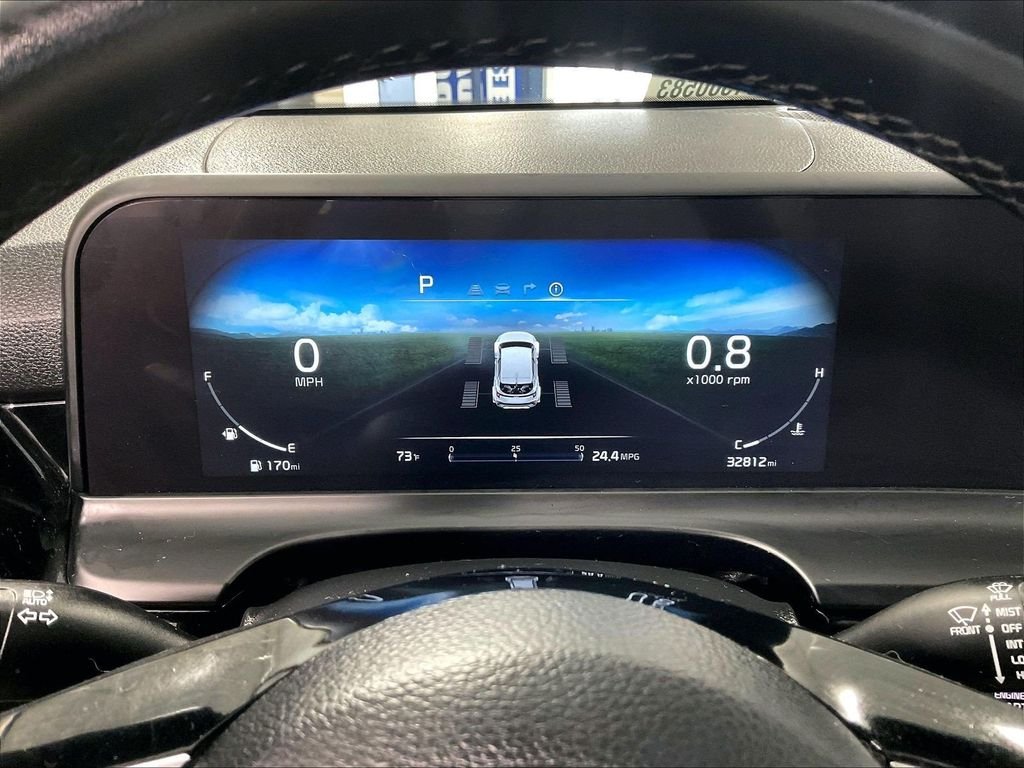 Used 2024 White Kia X-Line image 23