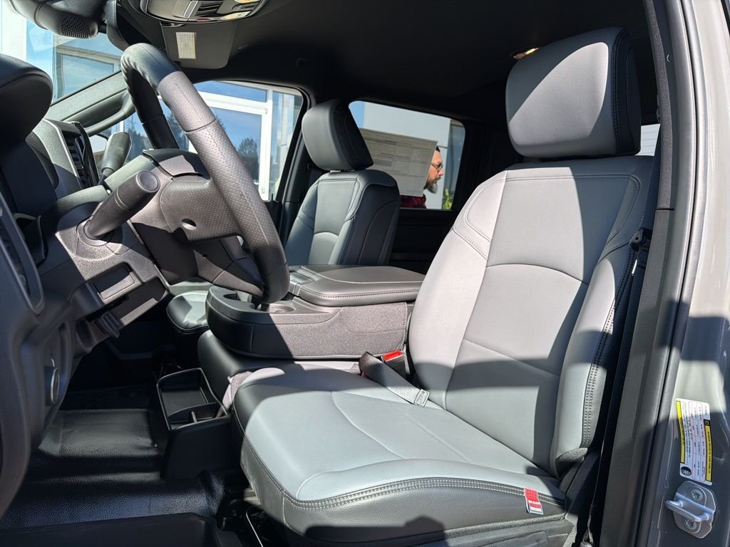 New 2026 Ceramic Gray Clearcoat RAM Tradesman image 17