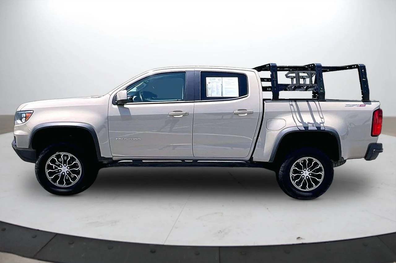 Certified Used 2021  Chevrolet ZR2 image 5
