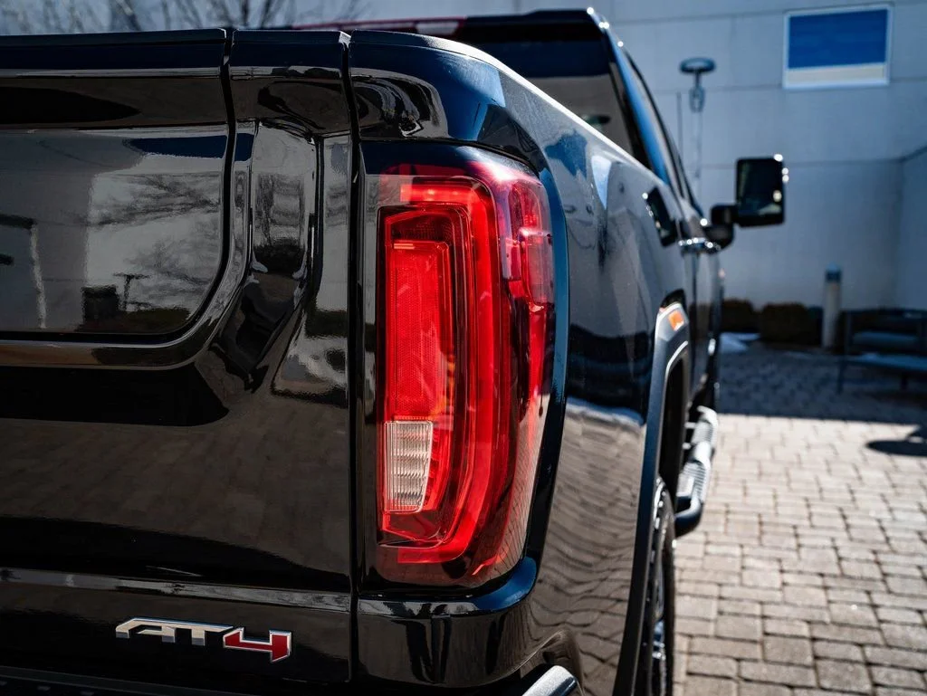 Used 2023 Ebony Twilight Metallic GMC AT4 image 9