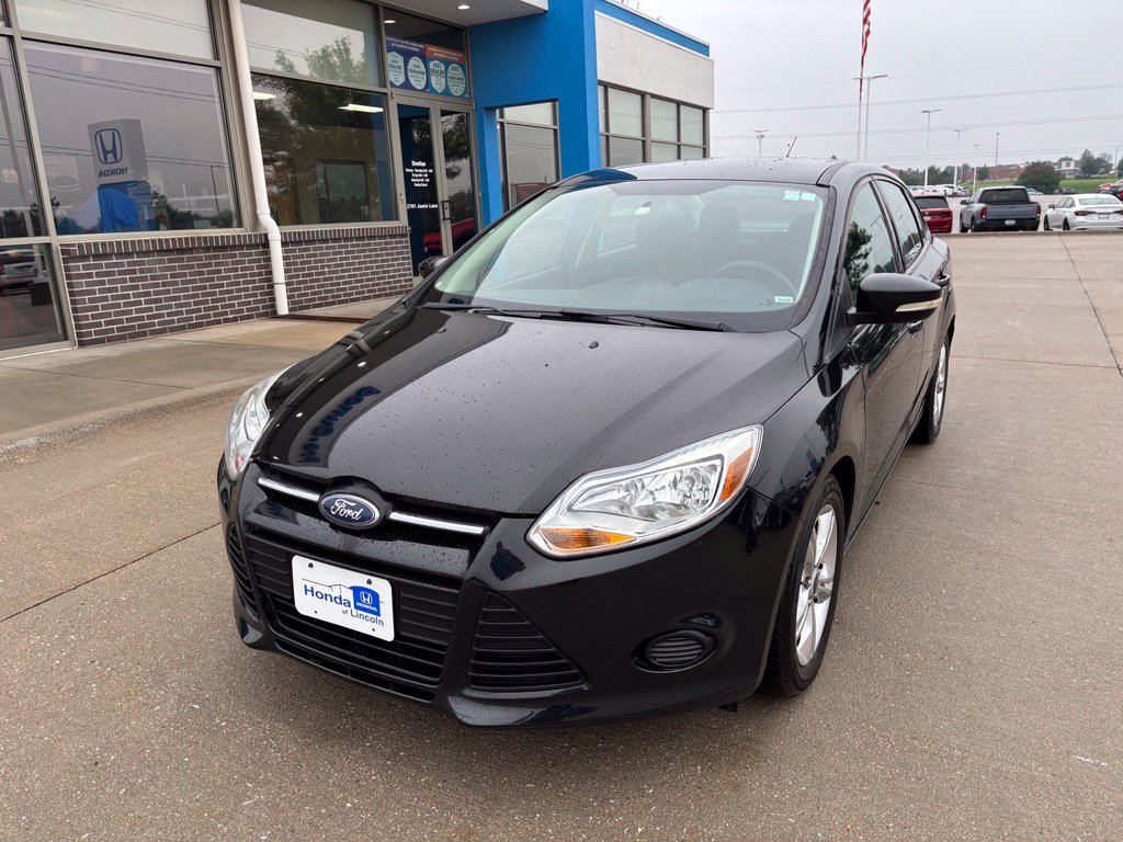 Used 2013 Tuxedo Black Ford SE image 1