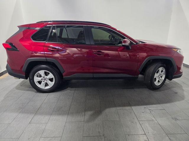 Certified Used 2019 RUBY FLARE PEARL Toyota  image 6