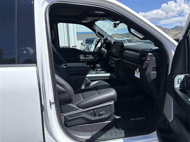 New 2026 Oxford White Ford Lariat® image 33