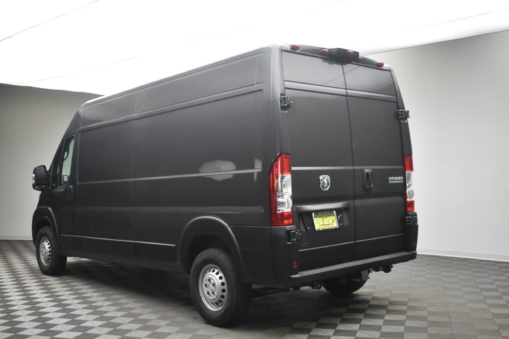 New 2027 Granite Crystal Metallic Clearcoat RAM High Roof image 13