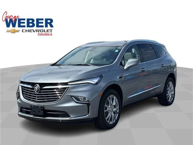 2023 Buick Enclave Essence's photo
