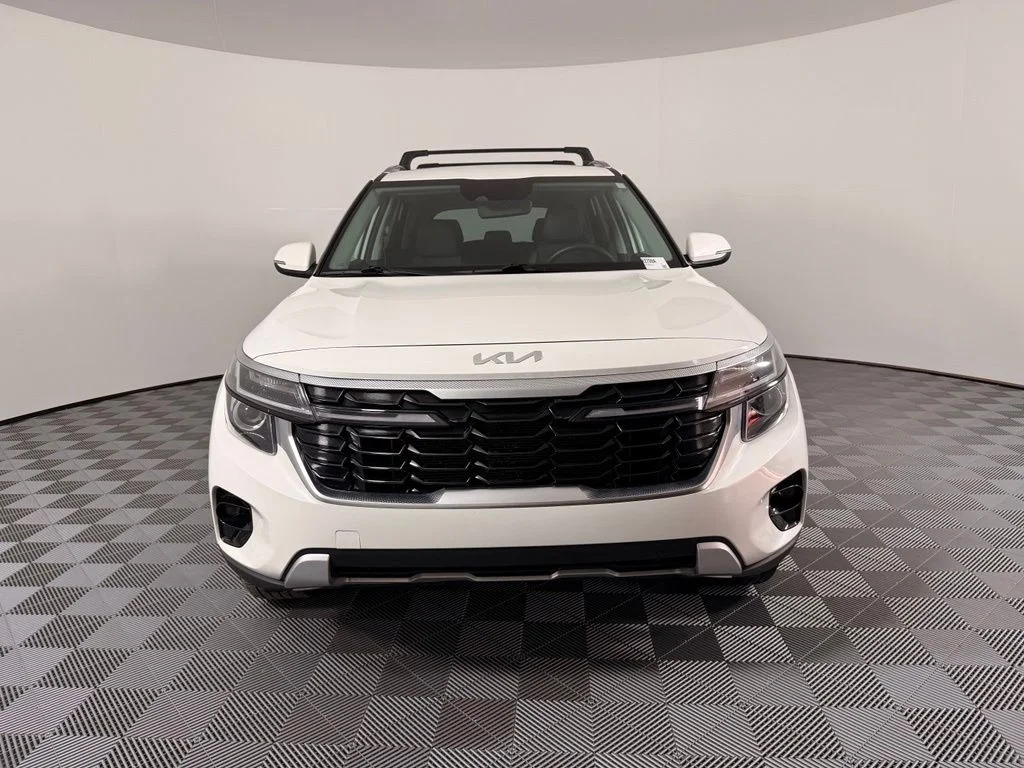 Certified Used 2024 White Kia S image 3