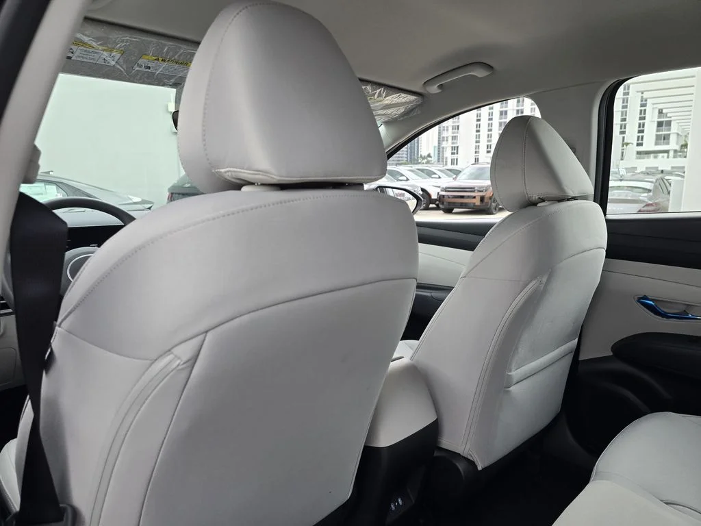 New 2026 Black Hyundai SE image 10
