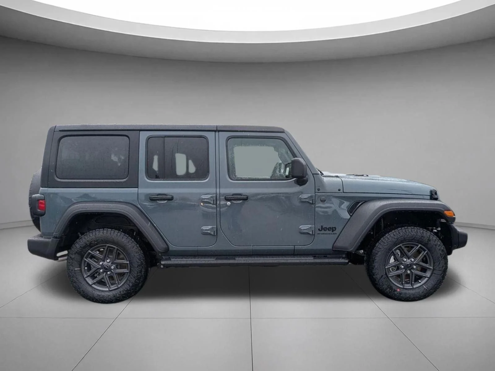 New 2025 Anvil Clear-Coat Exterior Paint Jeep Sport S image 4
