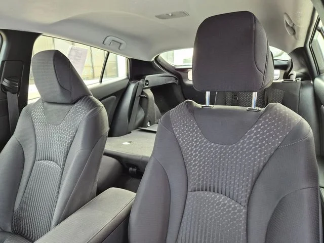 Used 2016 Silver Toyota Two image 8