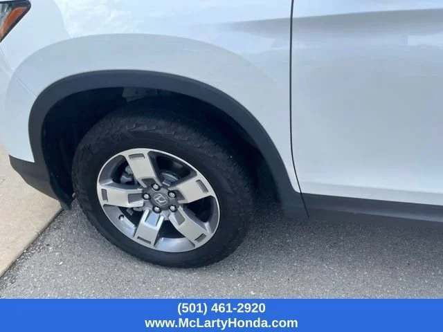 Certified Used 2024 Platinum White Pearl Honda RTL image 29