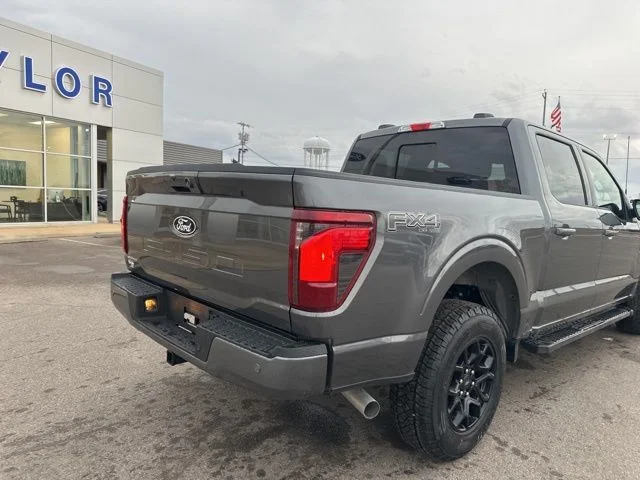New 2026 Carbonized Gray Metallic Ford XLT image 20